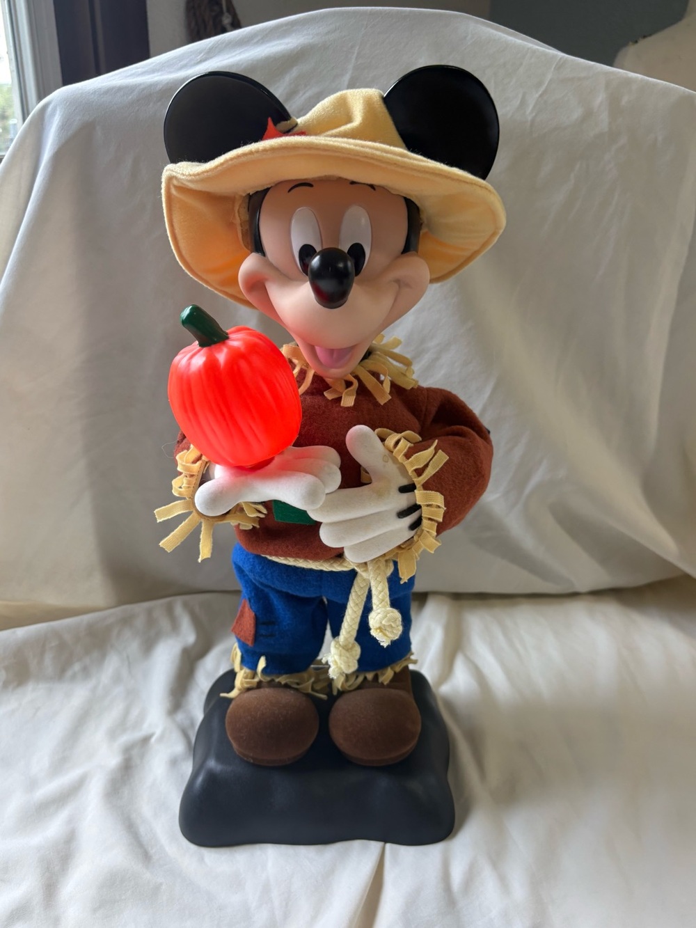 Vintage 1996 Telco Disney Animated Mickey Mouse Scarecrow Motionette